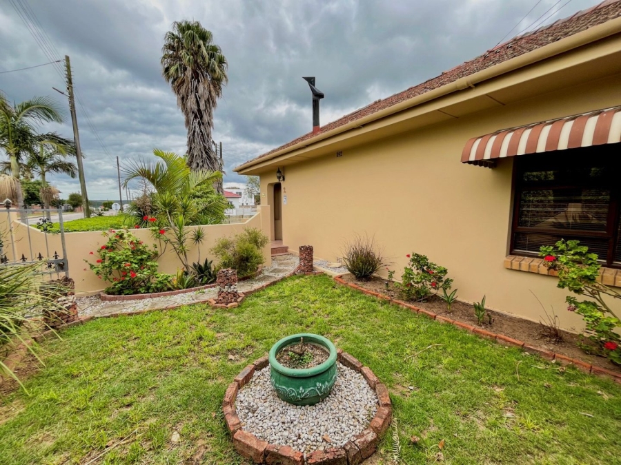 3 Bedroom Property for Sale in Bothasrus Eastern Cape